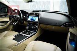 جاگوار XE